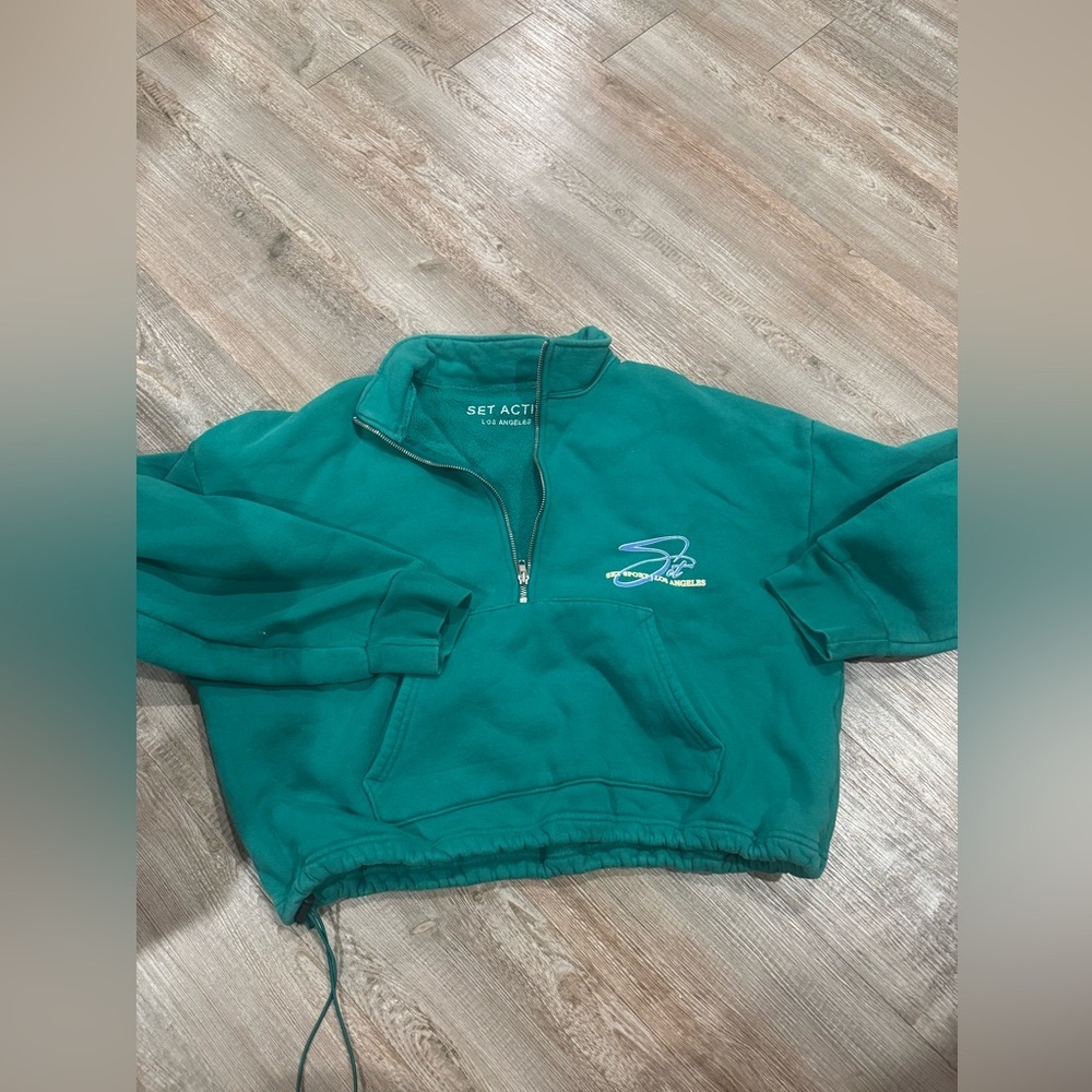 SET ACTIVE cropped sweatshirt with drawstring